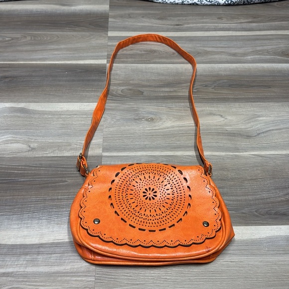 Crossbody orange bag - Picture 2 of 11